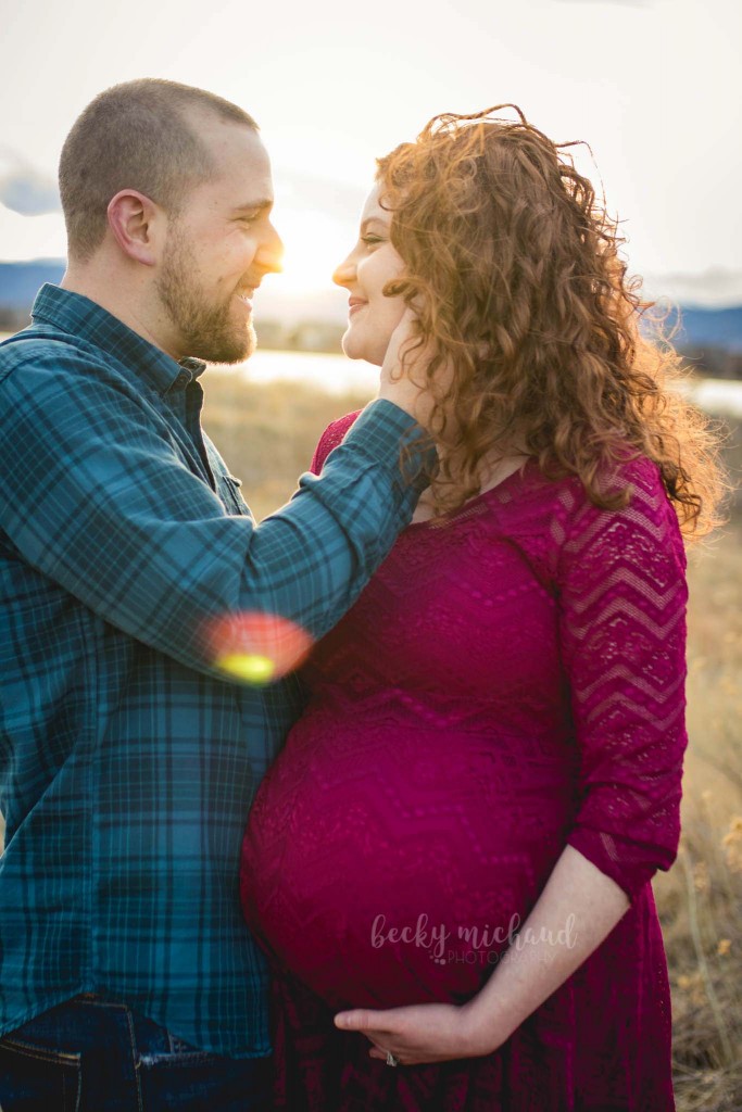 maternity photo taken by Becky Michaud, Northern Colorado photographer