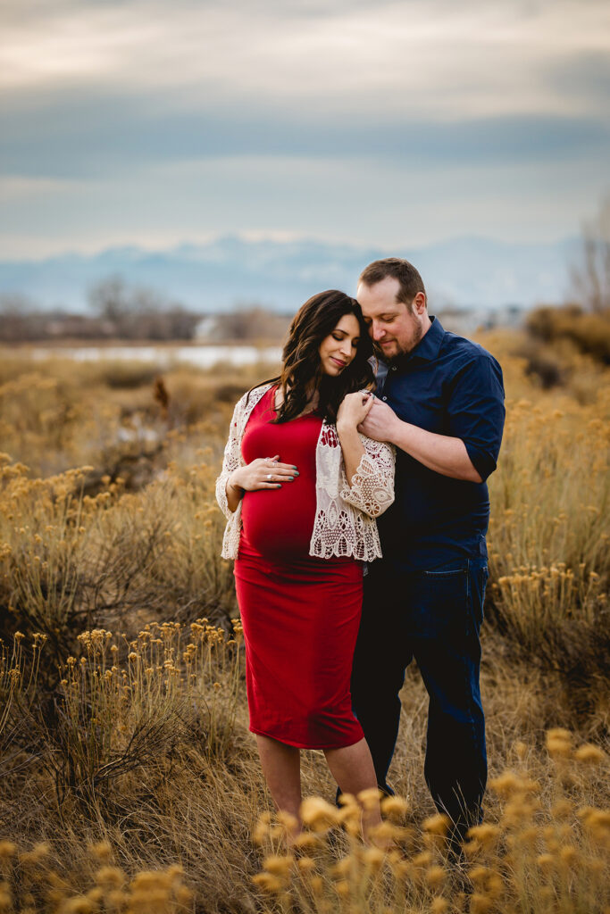 Maternity photography in Loveland, Colorado with mountains in the background